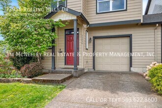 33956 Rolling Hills Dr in Scappoose, OR - Building Photo - Building Photo