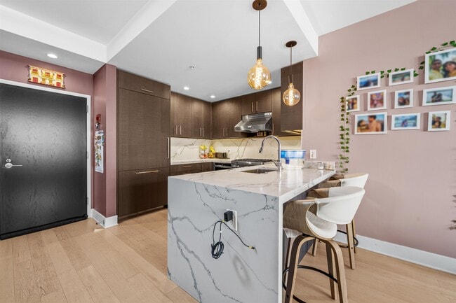 1400 Hudson St in Hoboken, NJ - Foto de edificio - Building Photo