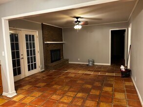 11809 E 7th Pl in Tulsa, OK - Building Photo - Building Photo