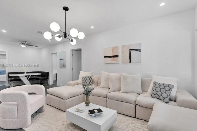 5821 NW 1st Ave in Miami, FL - Building Photo - Building Photo