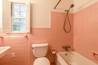 432 Collier Rd NW in Atlanta, GA - Building Photo - Building Photo