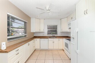 823 Field St in Oviedo, FL - Building Photo - Building Photo