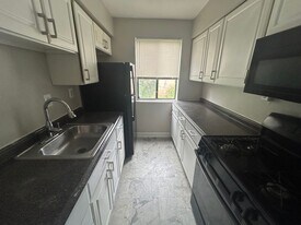 6 Galveston St SW in Washington, DC - Building Photo