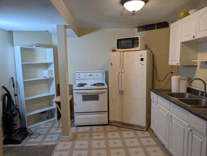 99 Golden Tulip Cres in Markham, ON - Building Photo - Building Photo