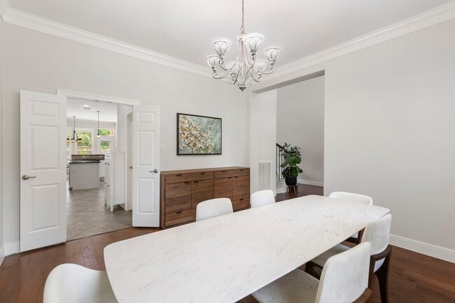 property at 6 Skipwith Pl