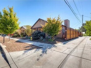 271 E 9th Ave in Chico, CA - Building Photo - Building Photo