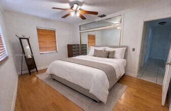 3614 SW 58th Ave in Miami, FL - Building Photo - Building Photo