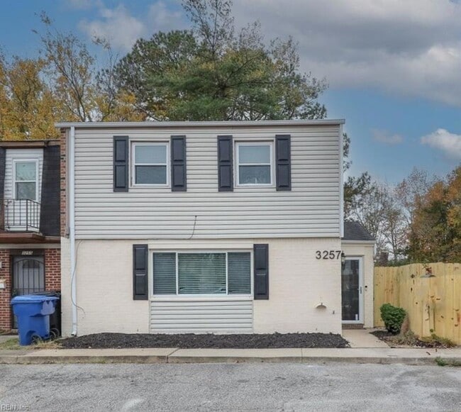 property at 3257 Yorkborough Way