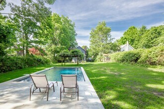 75 Hampton St in Sag Harbor, NY - Building Photo - Building Photo