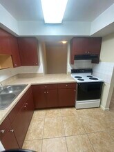 7931 SW 10th St in North Lauderdale, FL - Building Photo - Building Photo