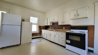 31 Shaw St, Unit 31D Shaw St. in Sanford, ME - Building Photo - Building Photo