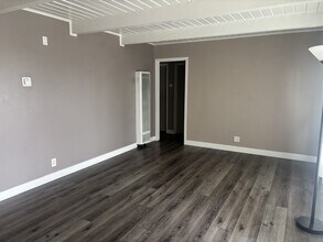 1018 Badgley Dr in Modesto, CA - Building Photo - Building Photo