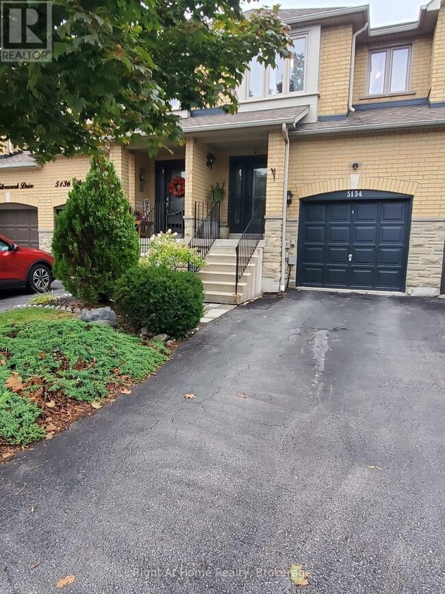 property at 5134 Silvercreek Dr