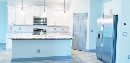 5323 NW S Lanett Cir in Port St. Lucie, FL - Building Photo - Building Photo