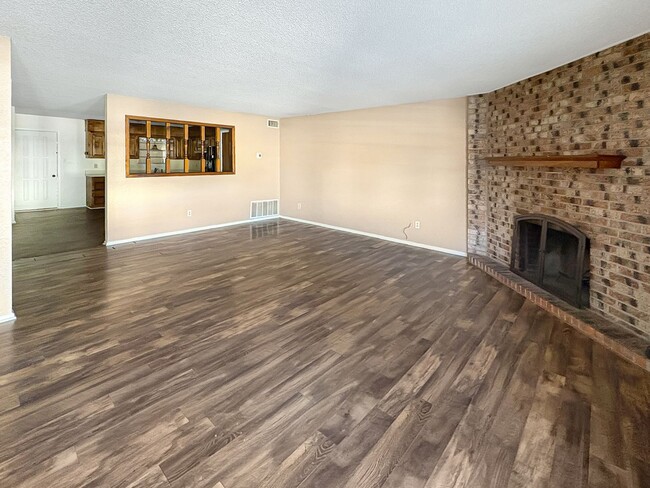 413 W Kiowa Ave in Hobbs, NM - Building Photo - Building Photo