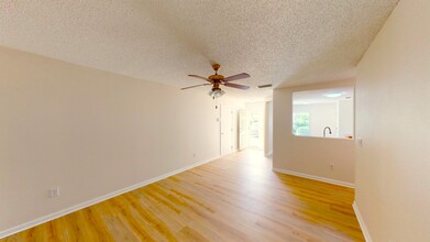 5 Ryland Pl in Palm Coast, FL - Building Photo - Building Photo