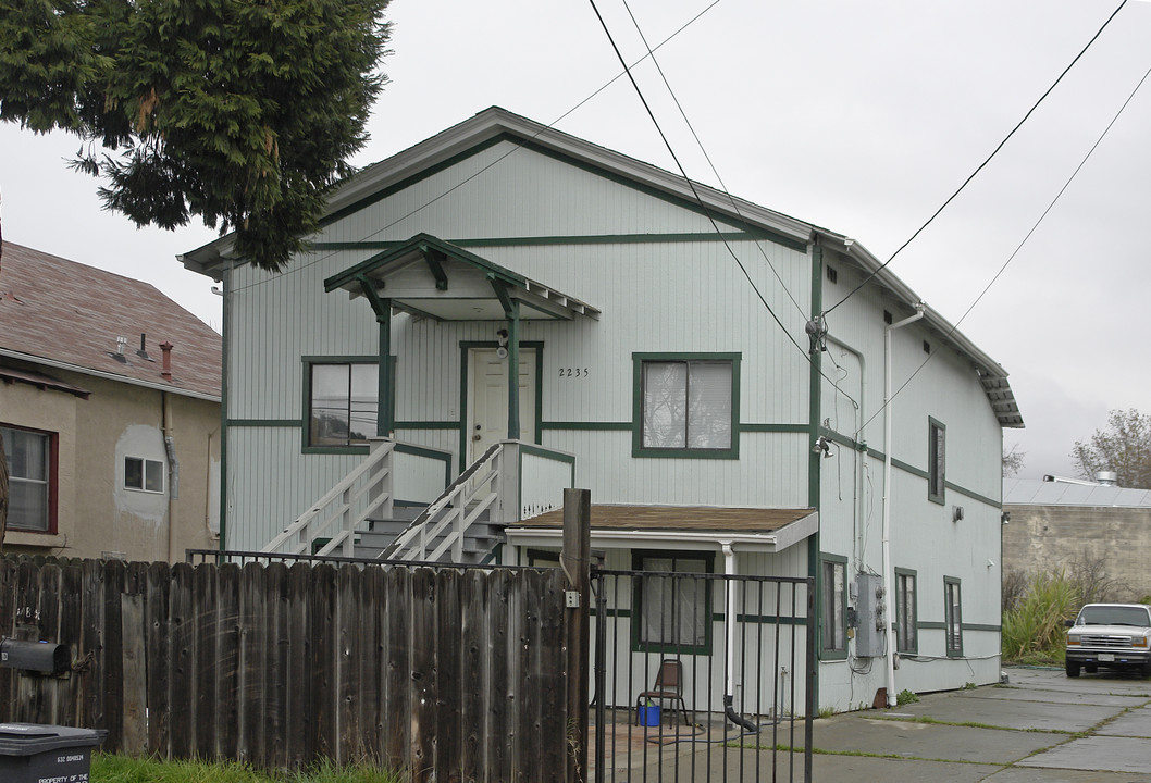 2235 10th St in Berkeley, CA - Building Photo