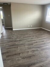 10805 S Lloyd Dr in Worth, IL - Building Photo - Building Photo