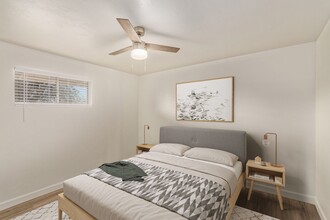 2012 S Granada Dr in Tempe, AZ - Building Photo - Building Photo