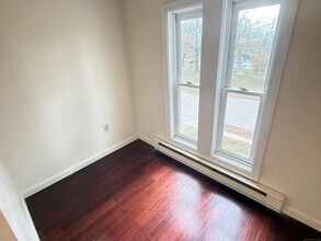 23 Hayward Ave in Colchester, CT - Building Photo - Building Photo