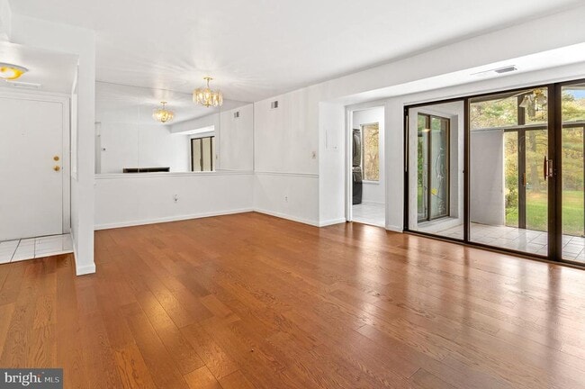 5482 Cedar Ln in Columbia, MD - Building Photo - Building Photo