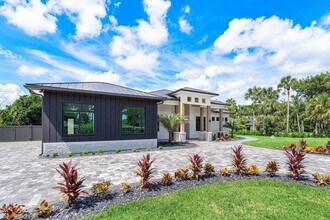 221 Milestone Way in West Palm Beach, FL - Building Photo - Building Photo