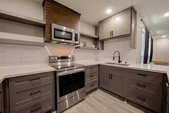 3014 Delia St in Houston, TX - Building Photo - Building Photo