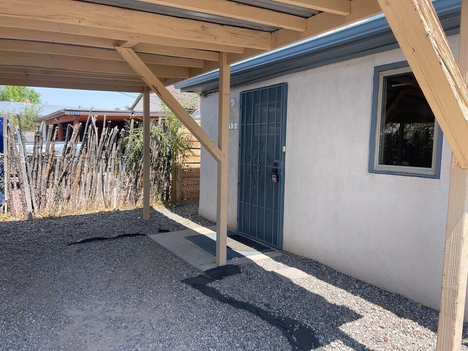 2200 Frederick Ct NW in Albuquerque, NM - Building Photo