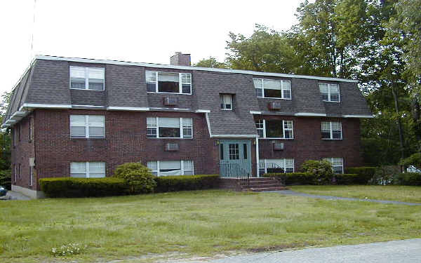 33 Dartmouth St in Maynard, MA - Building Photo