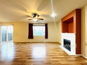 1816 SE Water Lily St in Hillsboro, OR - Building Photo - Building Photo