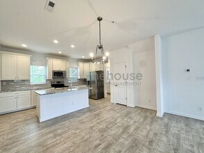 4319 Pinter Ln in Norfolk, VA - Building Photo - Building Photo