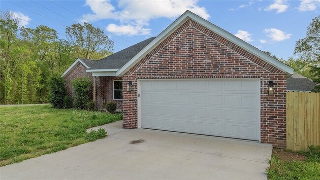 property at 28 Kincardine Dr