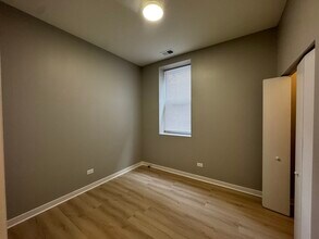 4007 W School St in Chicago, IL - Building Photo - Building Photo