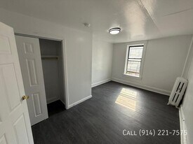 160 Palisade Ave in Yonkers, NY - Building Photo