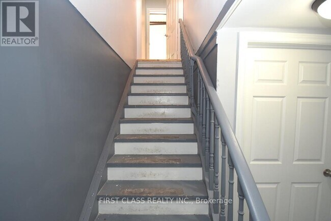 1506 Simcoe St N in Oshawa, ON - Building Photo - Building Photo