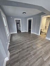 213 E 28th St in Erie, PA - Building Photo - Building Photo