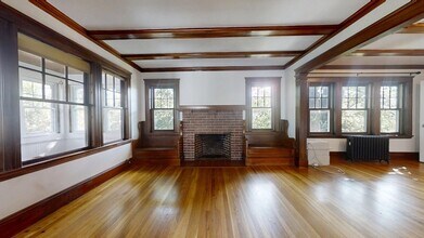 113 Cushing Ave in Belmont, MA - Building Photo - Building Photo