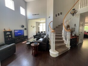 3026 Carmelo Ln in Davis, CA - Building Photo - Building Photo