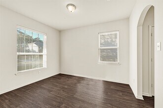 10506 Pine Landing Dr in Houston, TX - Building Photo - Building Photo