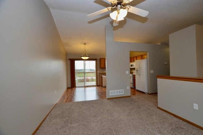 515 25th St SE in Altoona, IA - Building Photo - Building Photo