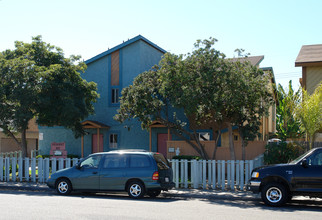 Rodaway Bay in Oxnard, CA - Foto de edificio - Building Photo