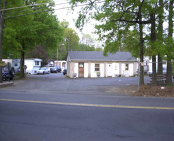 Woodhaven Terrace in Monmouth Junction, NJ - Building Photo
