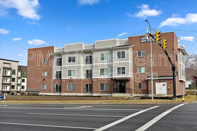 property at 3378 Washington Blvd