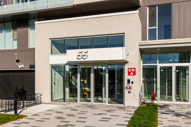 WestWalk Dollard-des-Ormeaux in Dollard-des-Ormeaux, QC - Building Photo - Building Photo