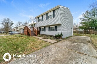 731 Saratoga Dr in Jeffersonville, IN - Building Photo - Building Photo