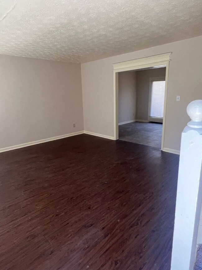 527-529 Telfair Ct in Suwanee, GA - Foto de edificio - Building Photo