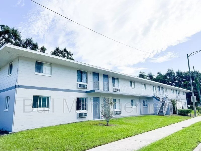 2901 Eccleston St in Orlando, FL - Building Photo