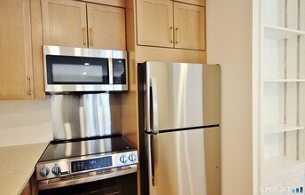 81 Courtland Ave in Stamford, CT - Building Photo - Building Photo