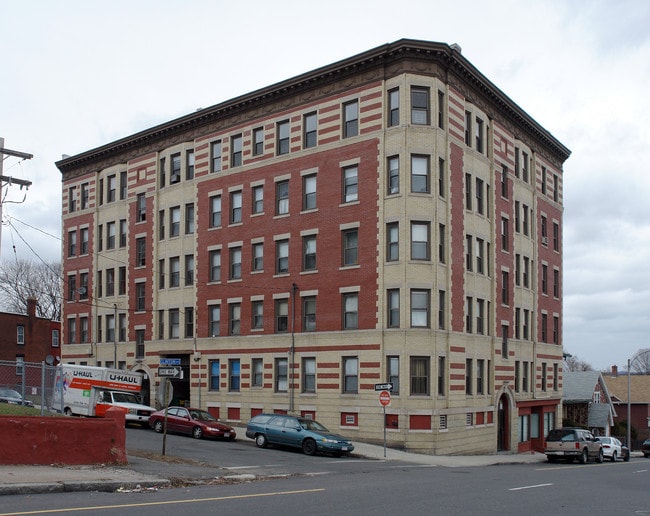 Carme Vasques Apartments in Holyoke, MA - Building Photo - Building Photo