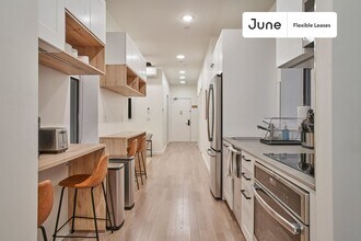 Beautiful Private ROOM in Manhattan, Unit 2 in New York, NY - Building Photo - Building Photo